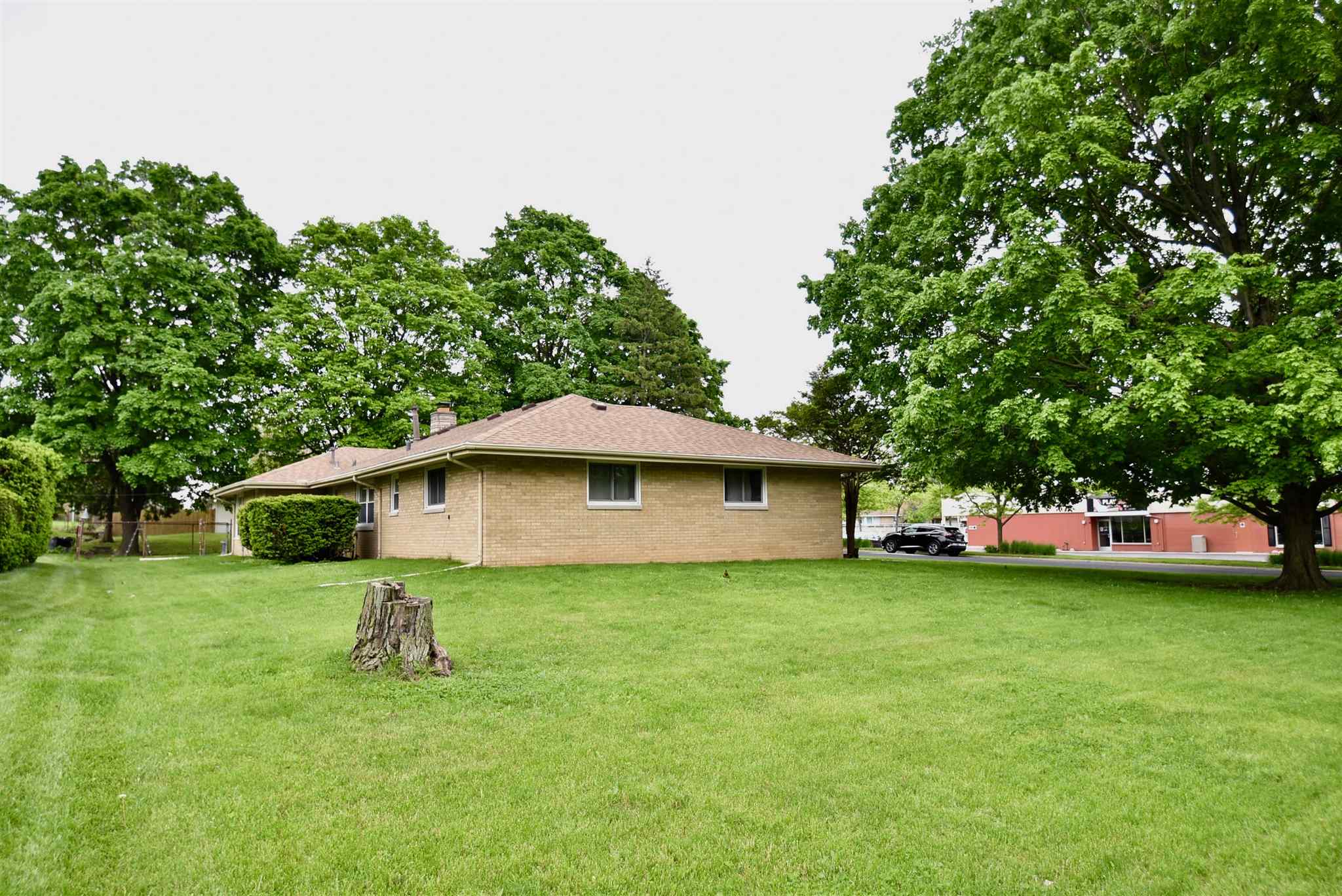 2515 West Overhill Road Peoria, IL 61615 - Photo 12 of 48 Gallery Image 12