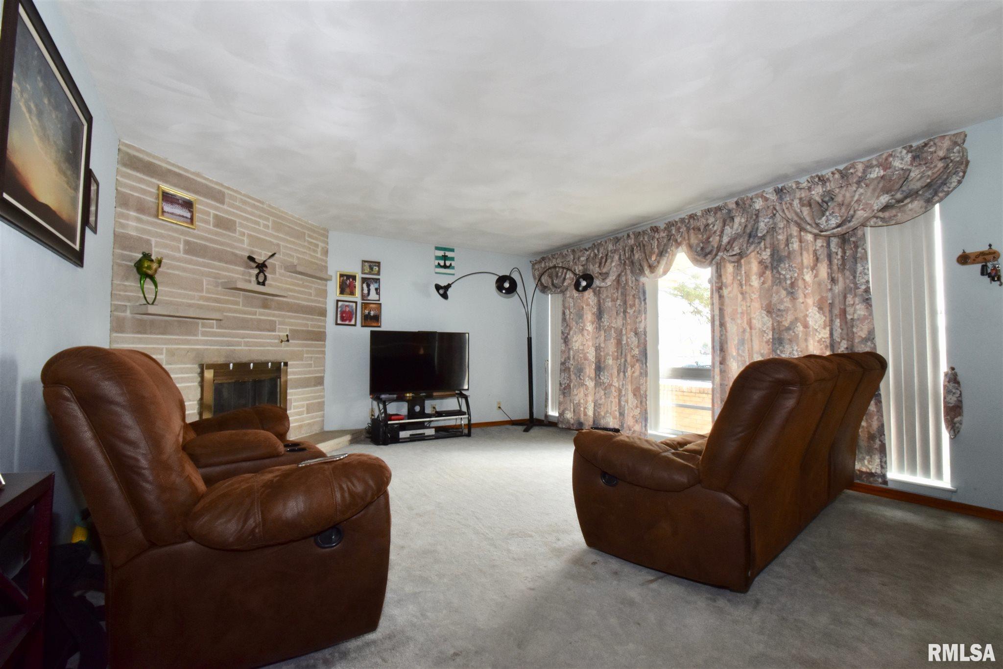 2515 West Overhill Road Peoria, IL 61615 - Photo 42 of 48 Gallery Image 42
