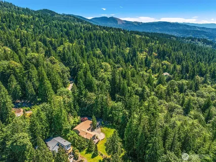 $1,625,000 | 20843 Southeast 123rd Street, Issaquah, WA 98027