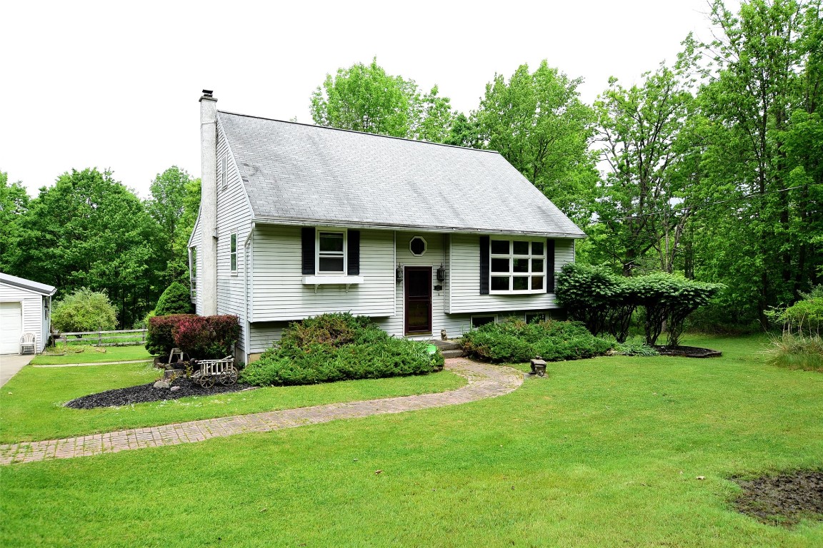 977 Powderhouse Road Vestal, NY 13850 - Photo 2 of 39 Gallery Image 2