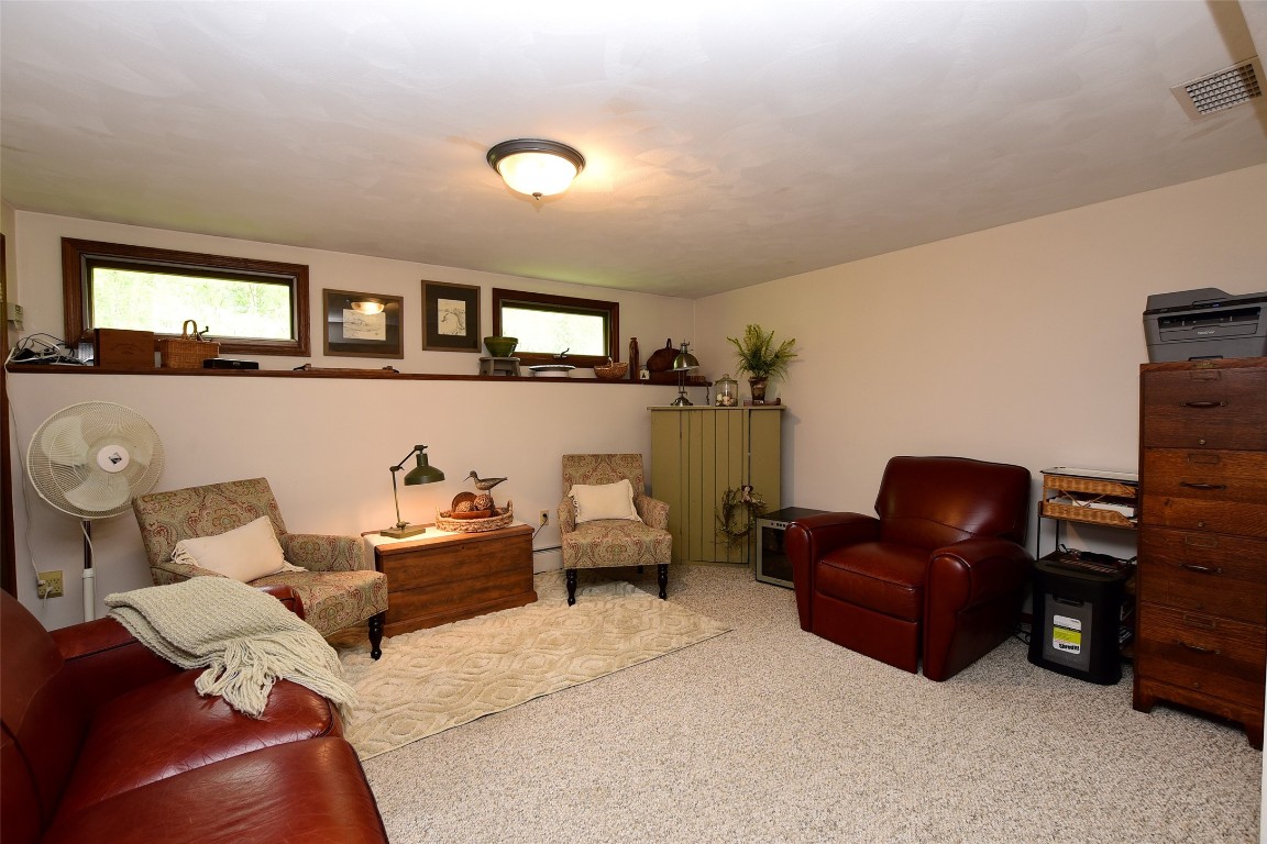 977 Powderhouse Road Vestal, NY 13850 - Photo 25 of 39 Gallery Image 25