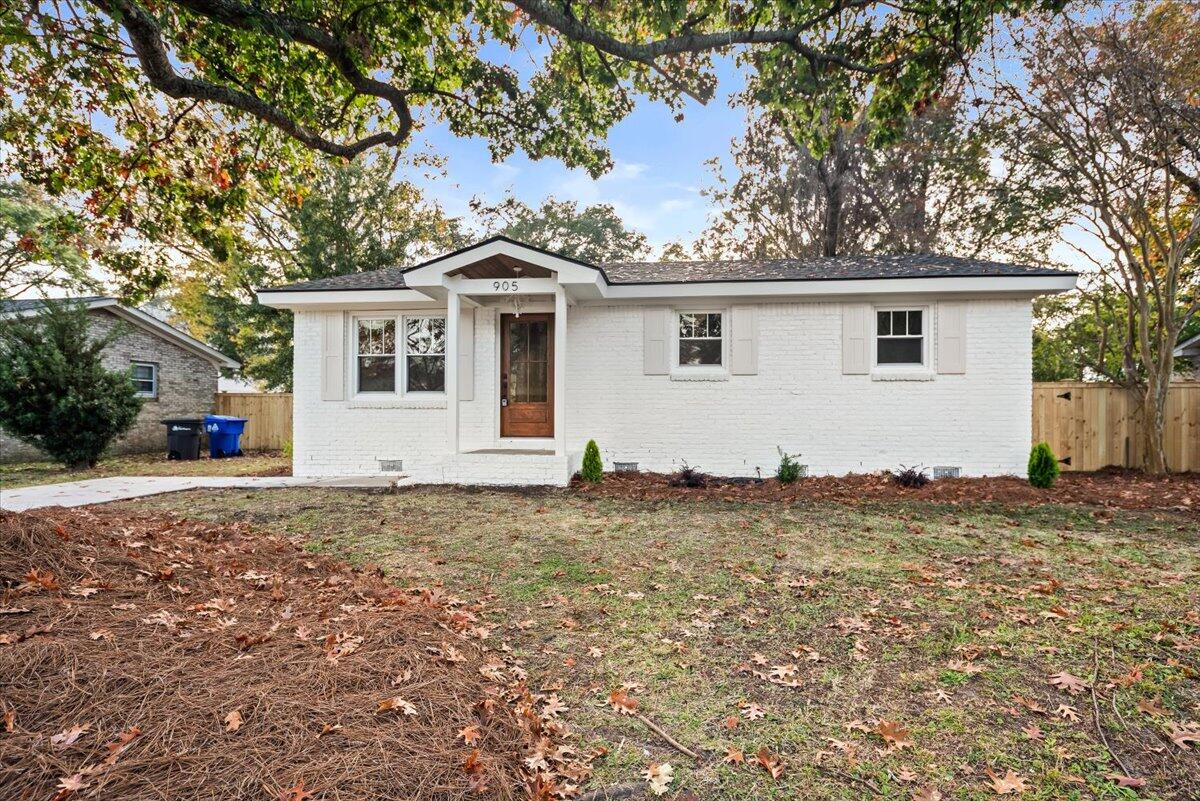 905 Randall Drive Mount Pleasant, SC 29464 - Photo 2 of 25 IMG_3478