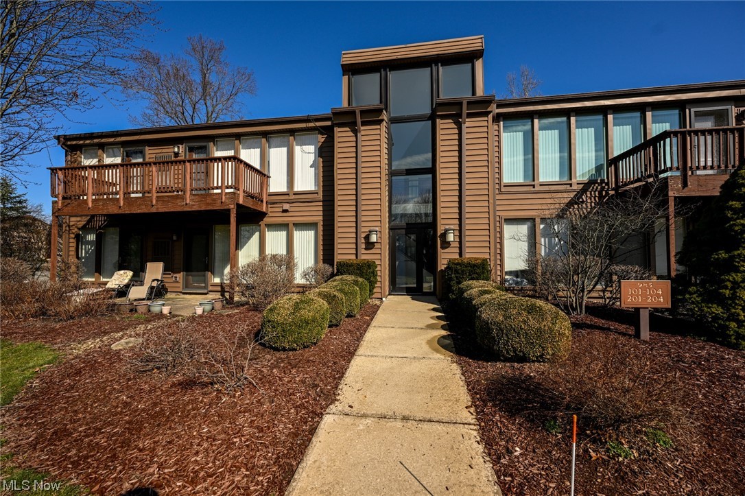 985 Canyon View Road, Unit 103 Northfield, OH 44067 - Photo 1 of 20 Welcome to 985 Canyon View Rd. #103