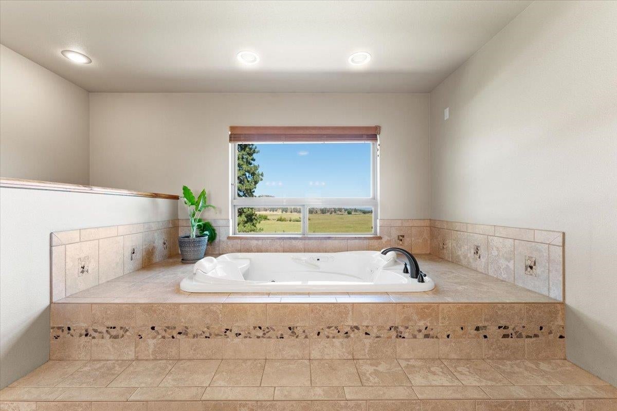 5026 Hoy Road Weed, CA 96094 - Photo 20 of 50 Gallery Image 20