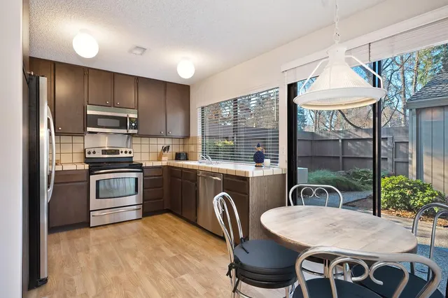 $459,000 | 1182 Vanderbilt Way, Sacramento, CA 95825