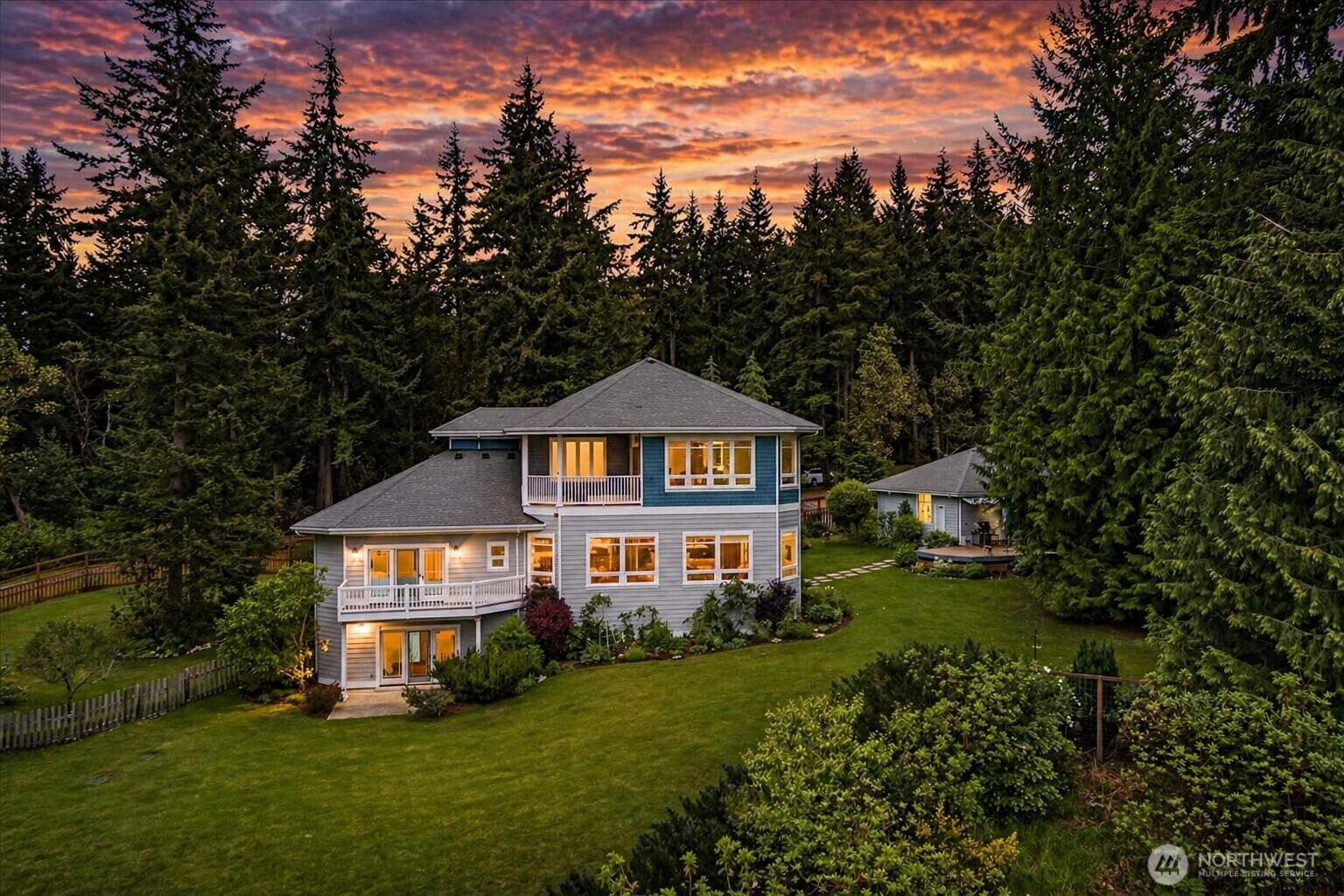 5427 Bayview Road Langley, WA 98260 - Photo 3 of 40