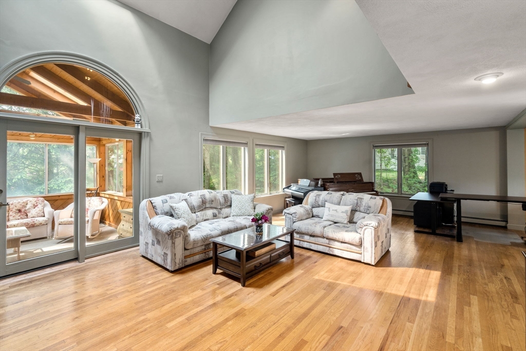 17 Northbriar Road Acton, MA 01720 - Photo 3 of 29