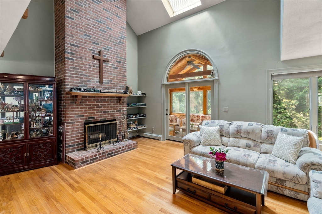 17 Northbriar Road Acton, MA 01720 - Photo 4 of 29