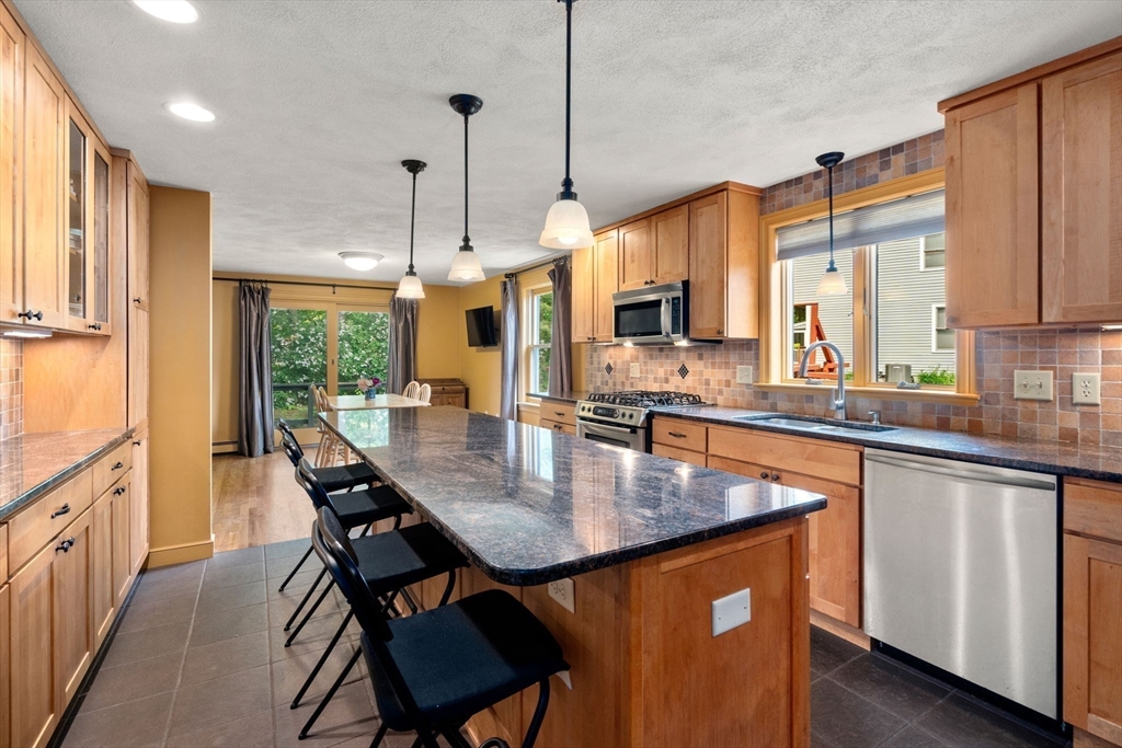 17 Northbriar Road Acton, MA 01720 - Photo 7 of 29
