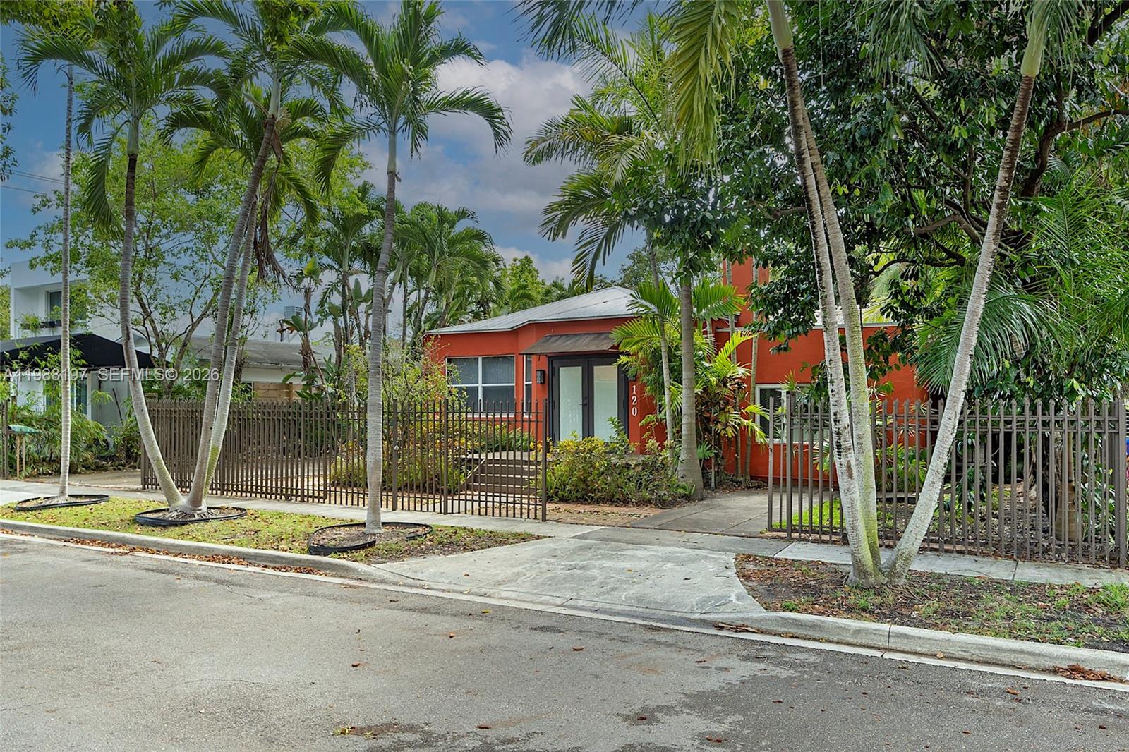 120 Southwest 24th Road Miami, FL 33129 - Photo 13 of 22