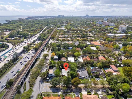 $2,000,000 | 120 Southwest 24th Road, Miami, FL 33129