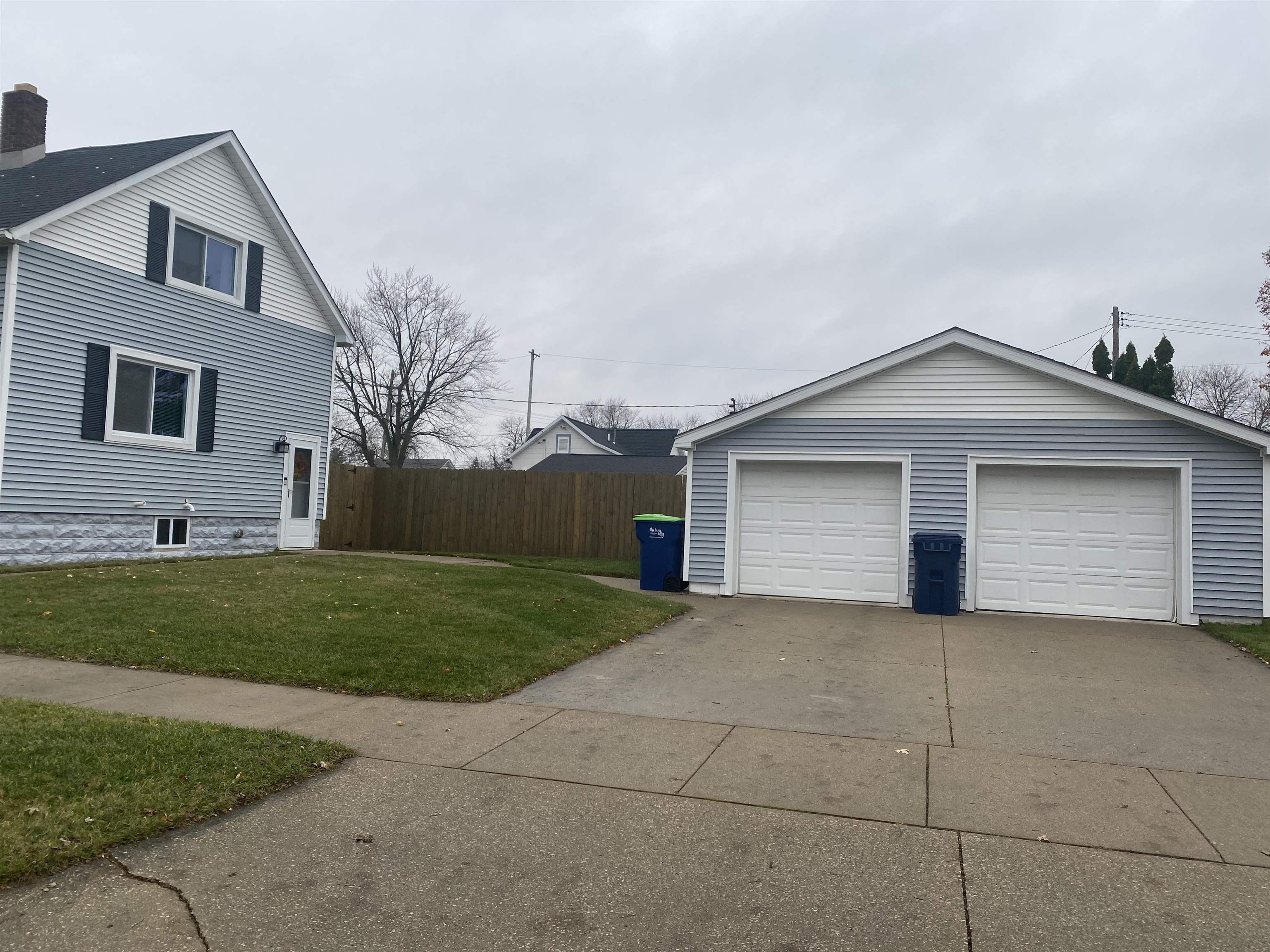 1815 18th Street Bay City, MI 48708 - Photo 3 of 31 Gallery Image 3