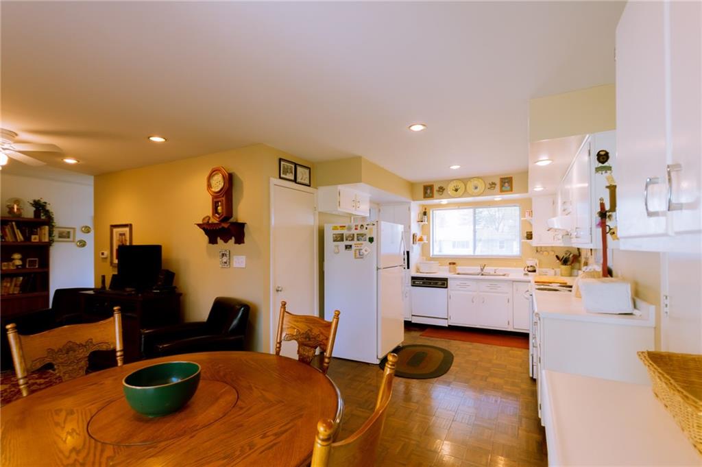 1602 Rocky Ford Road Columbus, IN 47203 - Photo 8 of 29 Gallery Image 8