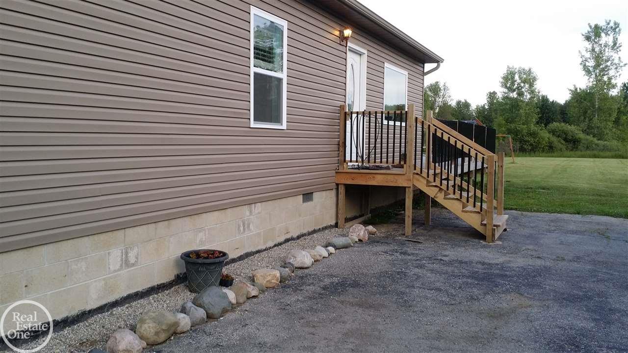 9505 Brandon Road Avoca, MI 48006 - Photo 18 of 45