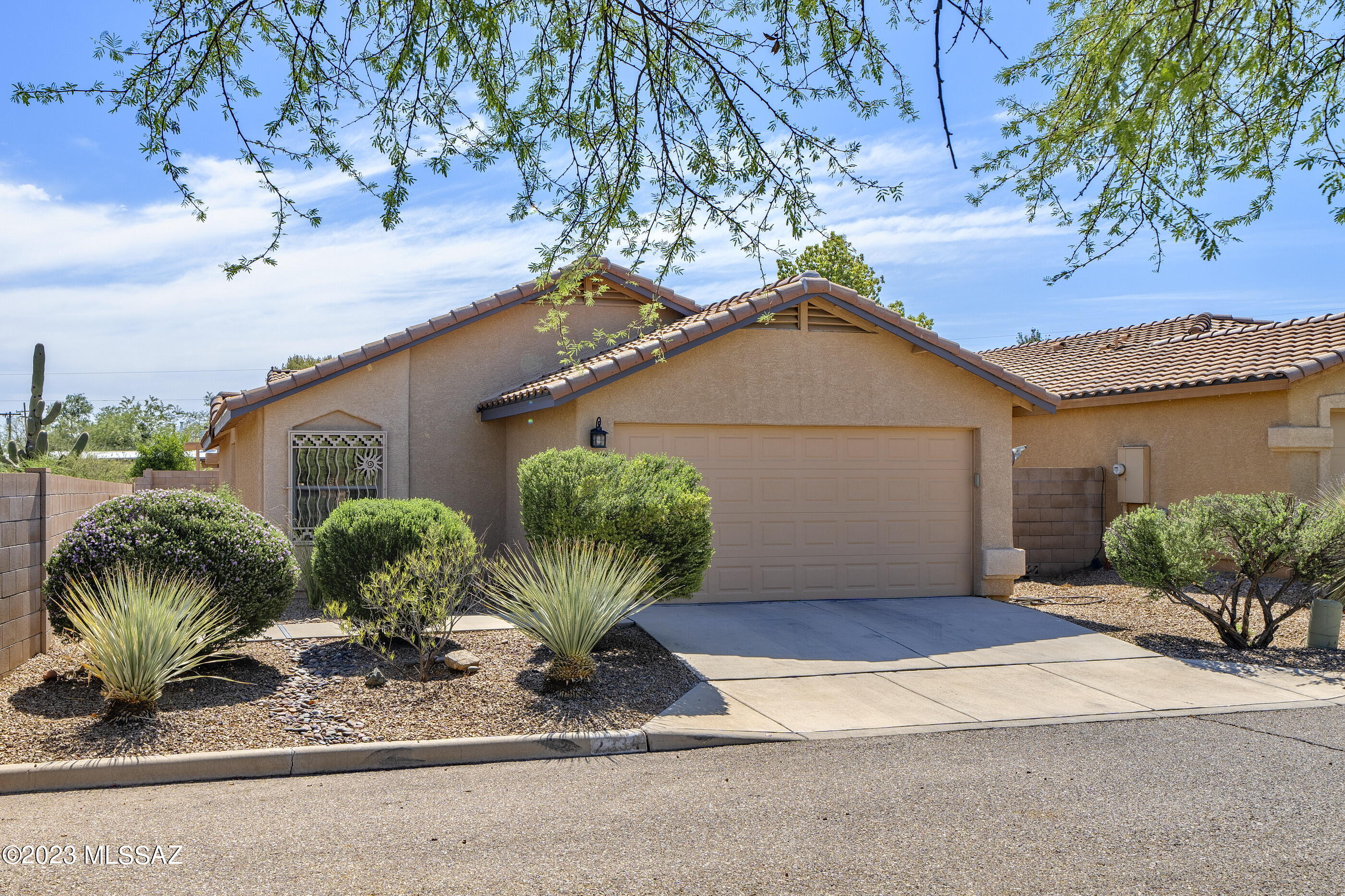 2334 West Golden Hills Road Tucson, AZ 85745 - Photo 1 of 21