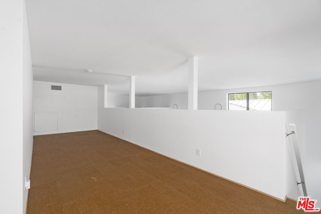 558 Rose Avenue, Unit 2 Venice, CA 90291 - Photo 19 of 21