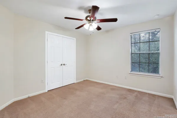 $1,350 | 7323 Snowden Road, Unit 3306, San Antonio, TX 78229