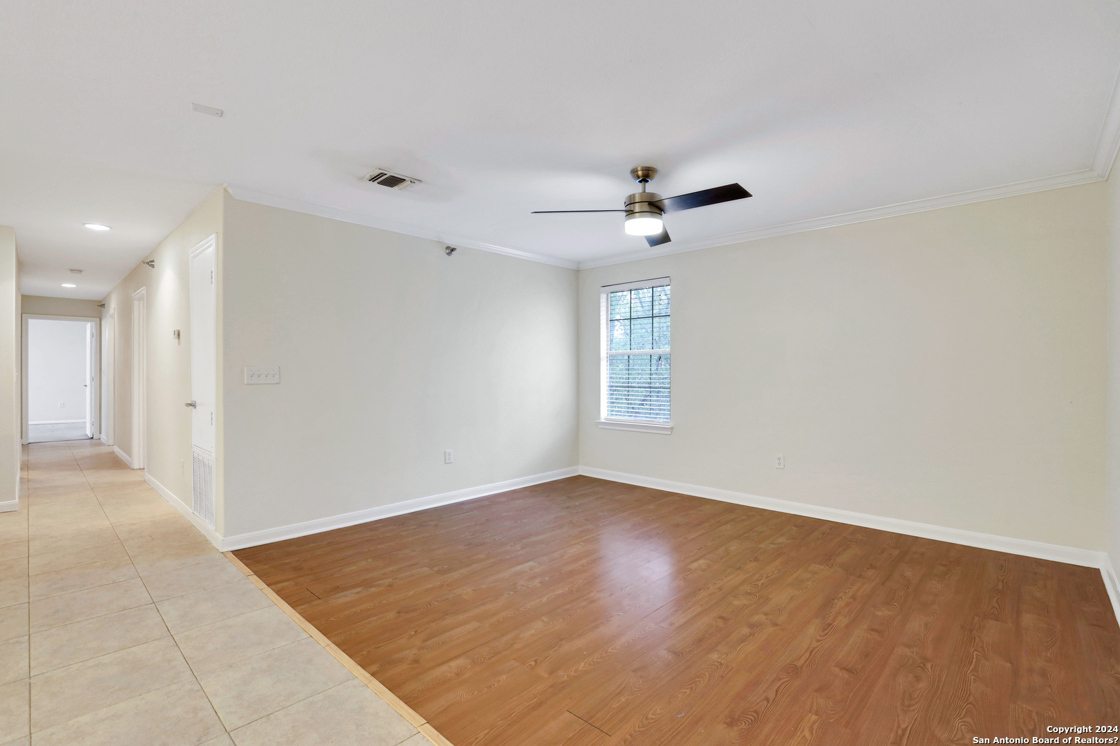 7323 Snowden Road, Unit 3306 San Antonio, TX 78229 - Photo 3 of 26