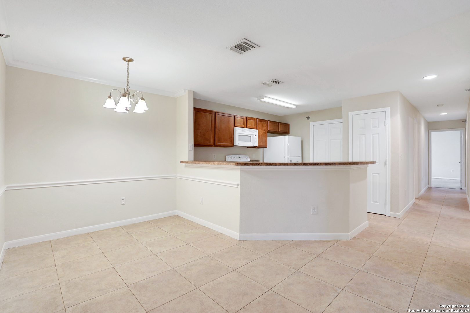 7323 Snowden Road, Unit 3306 San Antonio, TX 78229 - Photo 8 of 26