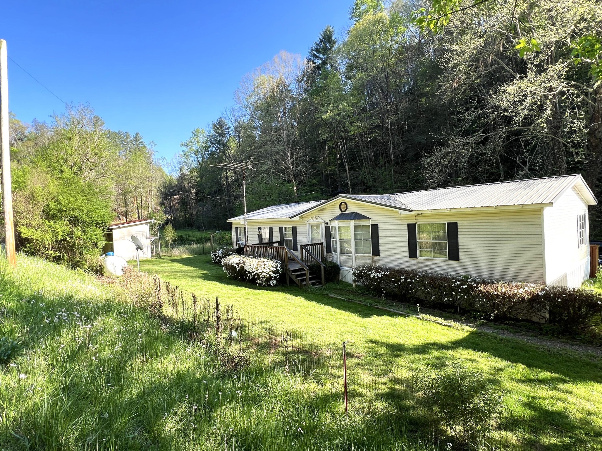 4176 Wilhite Road Sevierville, TN 37876 - Photo 1 of 24 Gallery Image 1