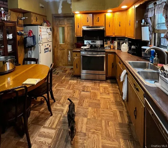 $249,888 | 3 Balding Avenue, Poughkeepsie, NY 12601