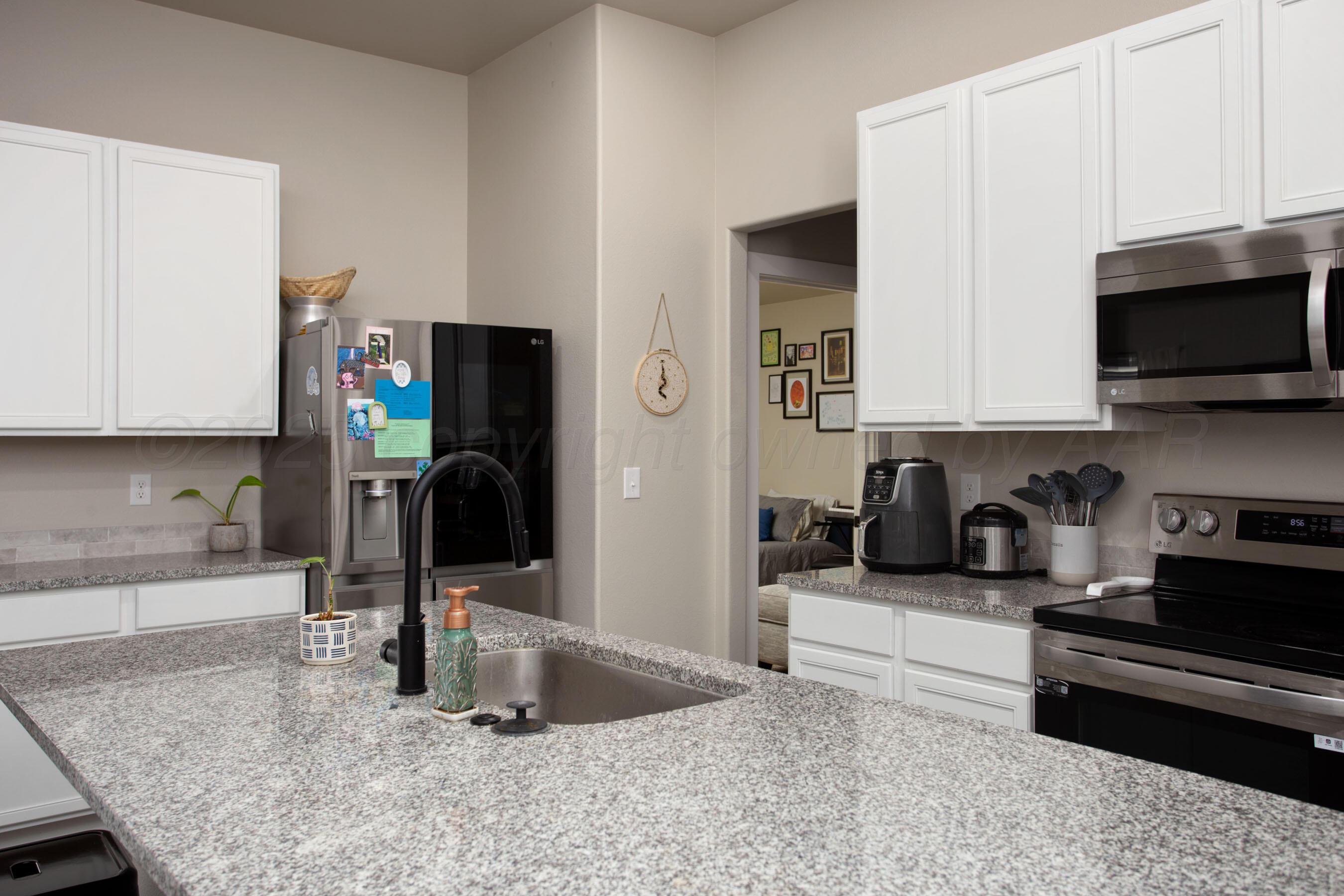 1701 Morningside Avenue Amarillo, TX 79118 - Photo 6 of 20 Kitchen