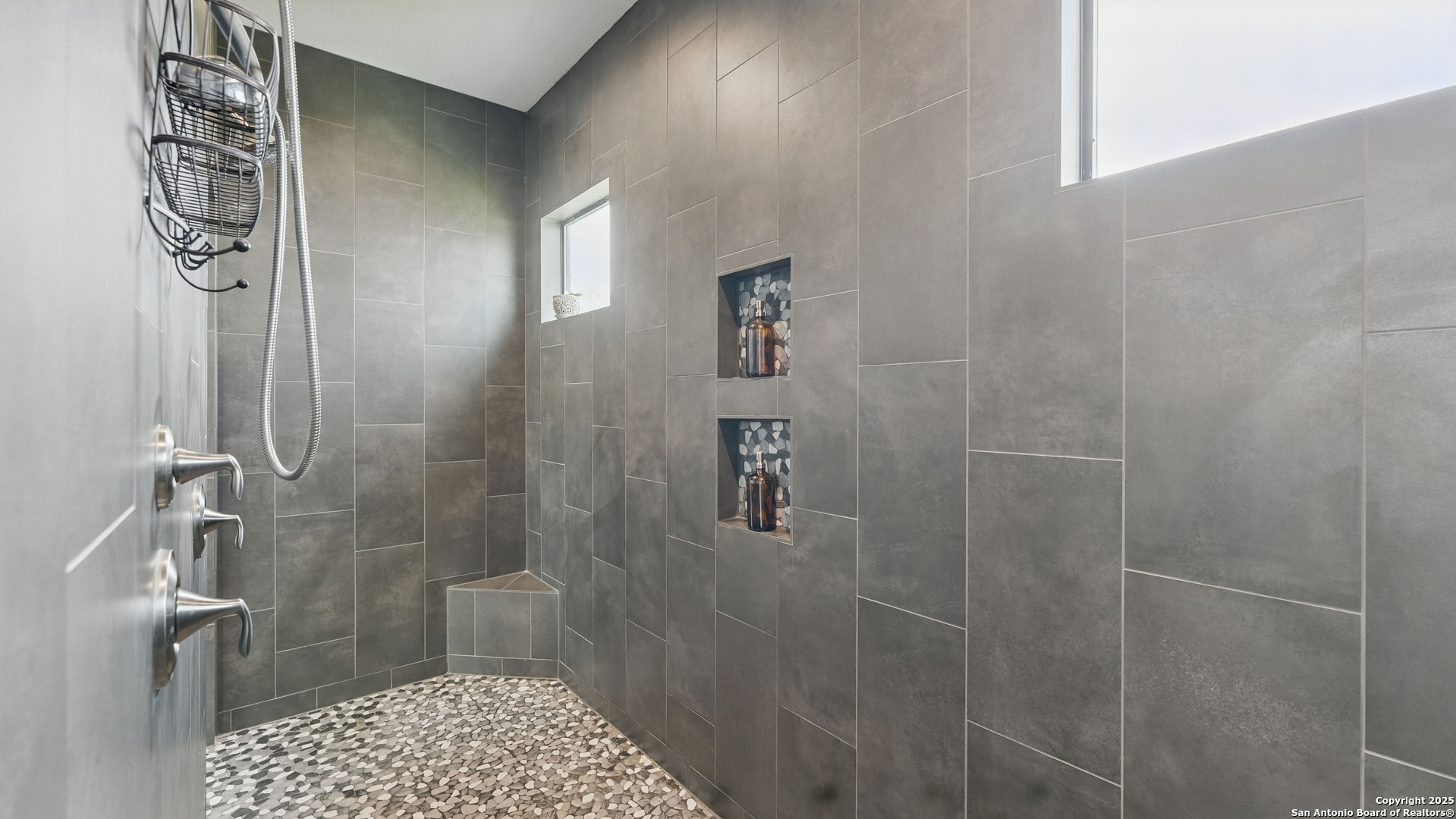 191 Crane Circle Spring Branch, TX 78070 - Photo 26 of 57 a bathroom with a shower