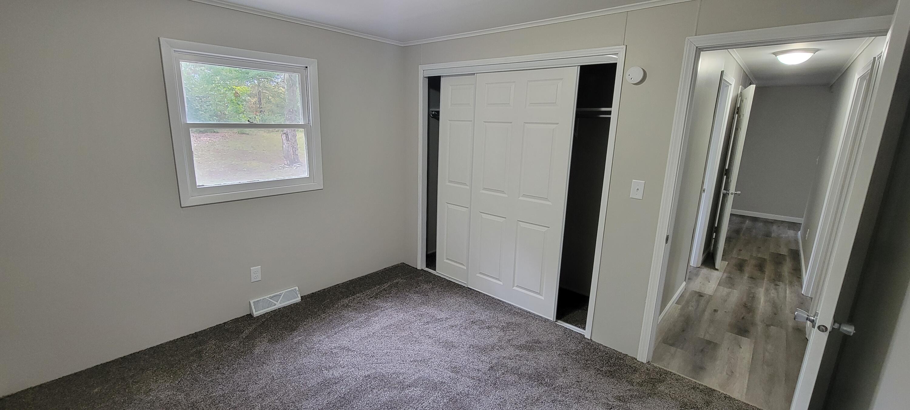 42769 Evergreen Park Drive Decatur, MI 49045 - Photo 11 of 15 evergreen br 2 from back room