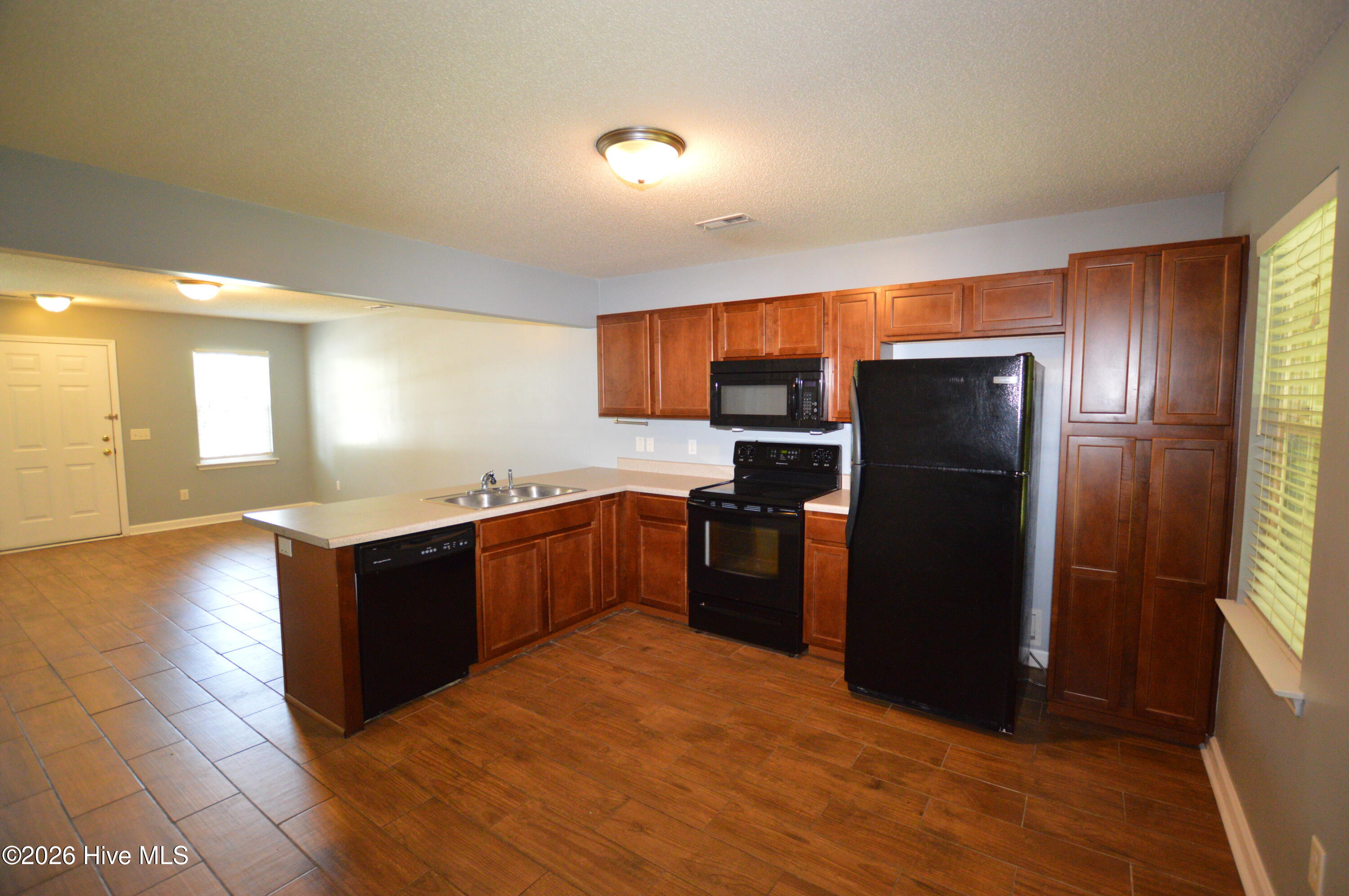 304 Burley Drive, Unit 2 Hubert, NC 28539 - Photo 5 of 21 DSC_9710