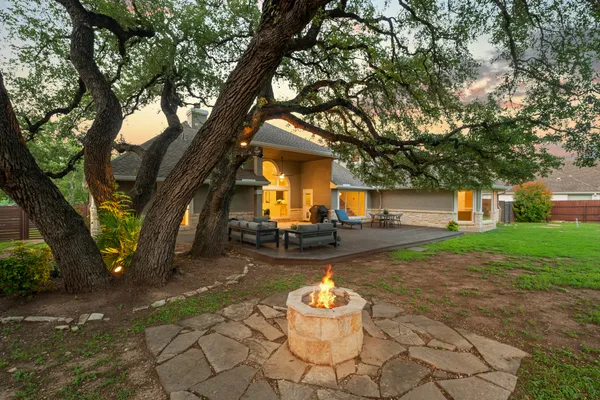 $1,250,000 | 12007 Colleyville Drive, Bee Cave, TX 78738
