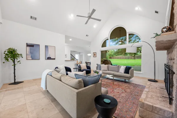 $1,250,000 | 12007 Colleyville Drive, Bee Cave, TX 78738