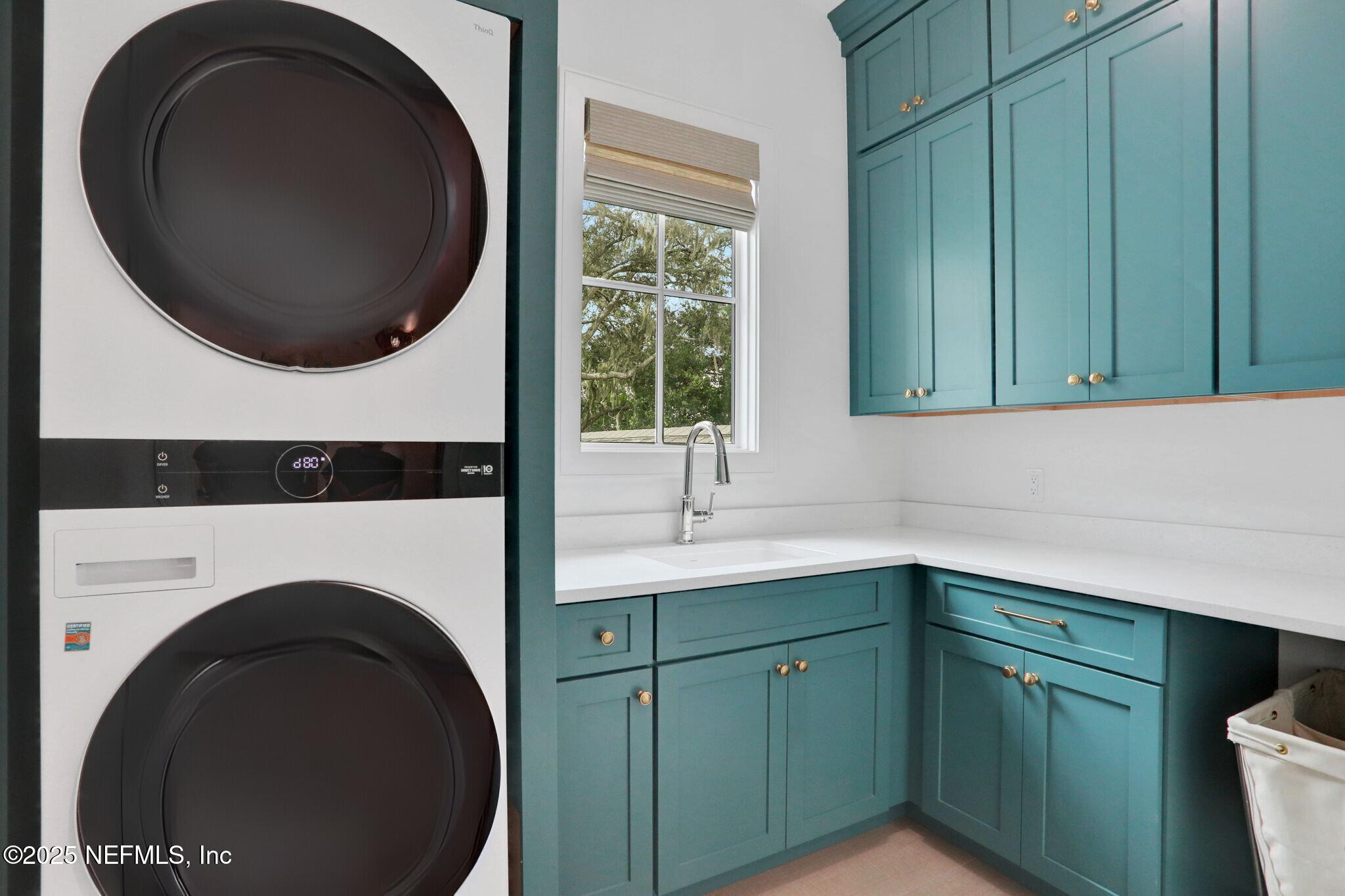 1157 Norwich Road Jacksonville, FL 32207 - Photo 67 of 92 Upstairs Laundry Room