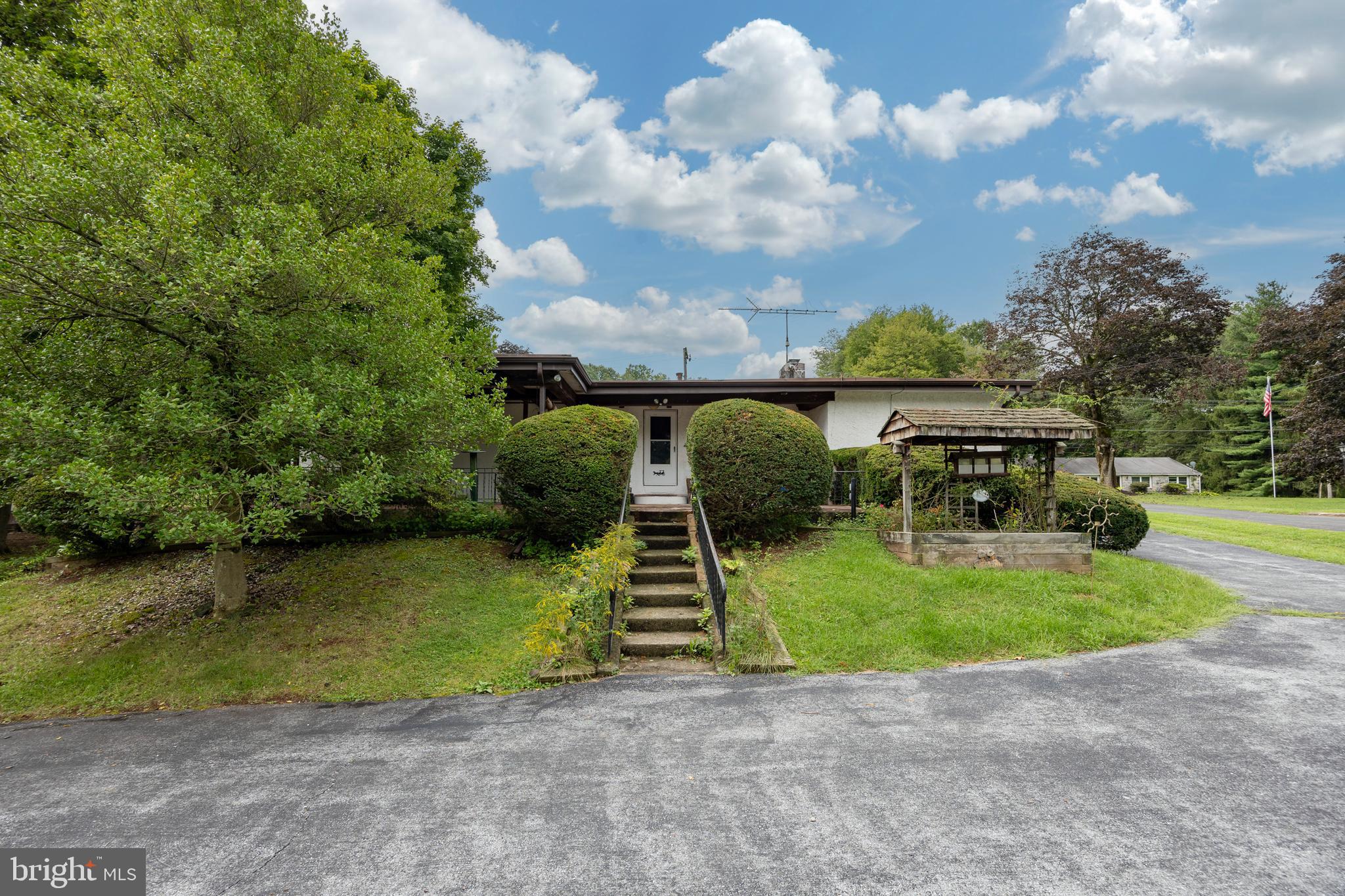 1071 Favinger Road Pottstown, PA 19465 - Photo 25 of 61 Gallery Image 25