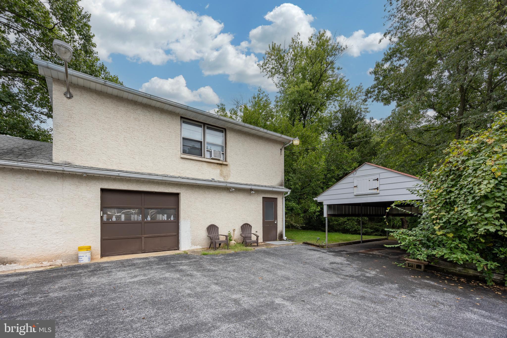 1071 Favinger Road Pottstown, PA 19465 - Photo 45 of 61 exterior garage view