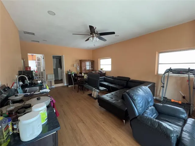 $1,100,000 | 3112 Desoto Road, Sarasota, FL 34234