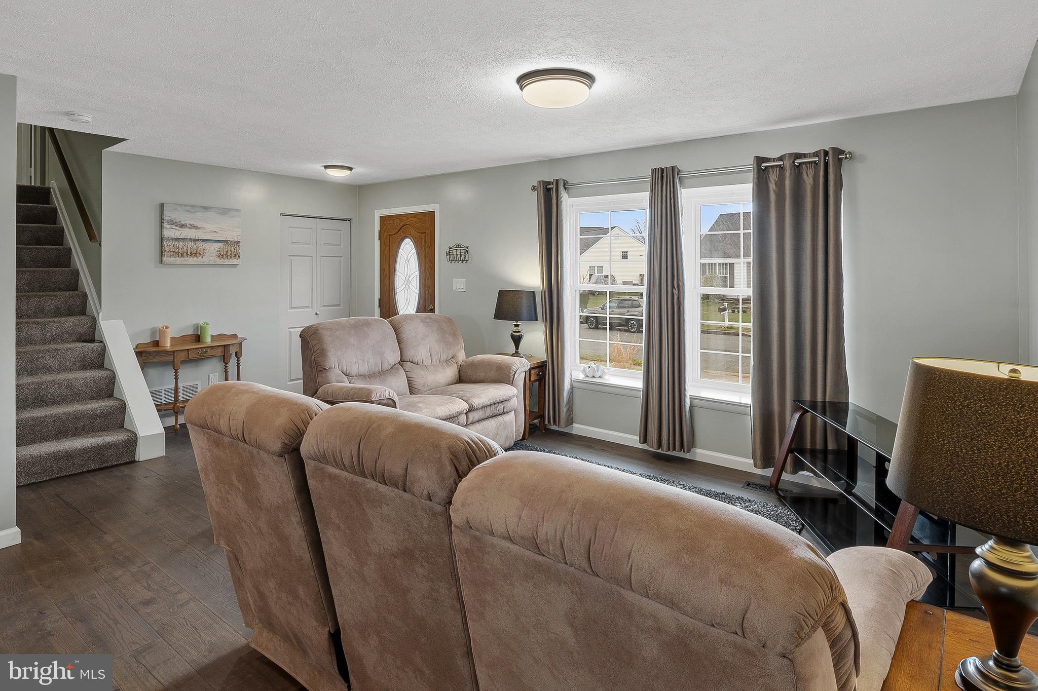 12921 Bogby Road Middle River, MD 21220 - Photo 6 of 32 Living Room (alt view)