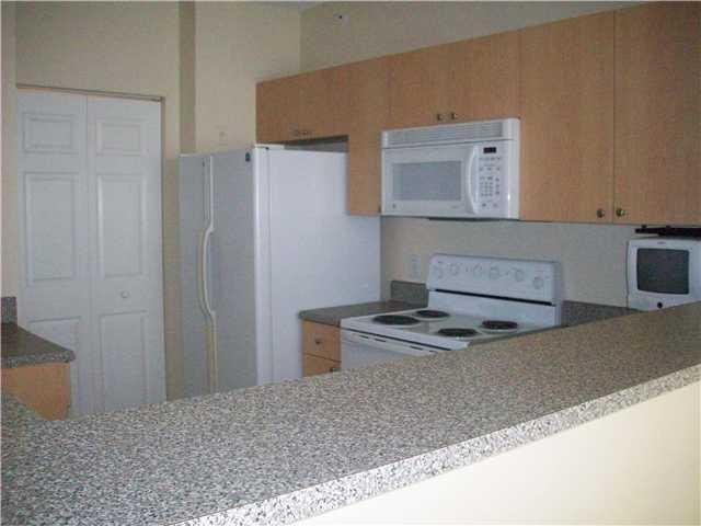 7970 North Nob Hill Road, Unit 5306 Tamarac, FL 33321 - Photo 8 of 11 Exterior Front