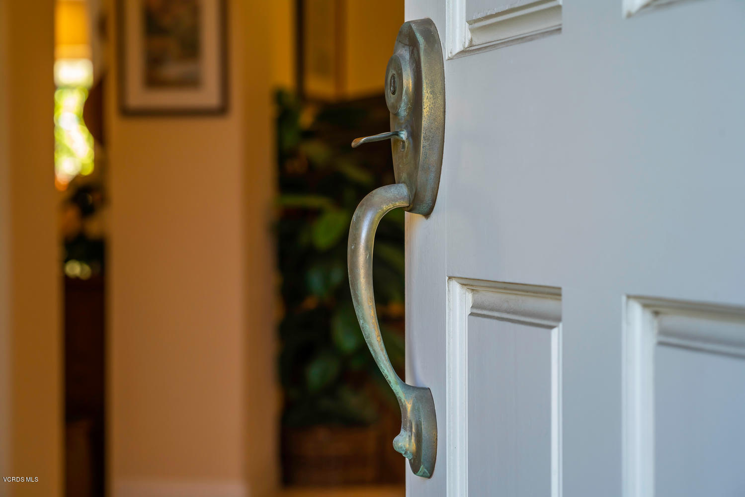 34 South Madrid Avenue Newbury Park, CA 91320 - Photo 3 of 31