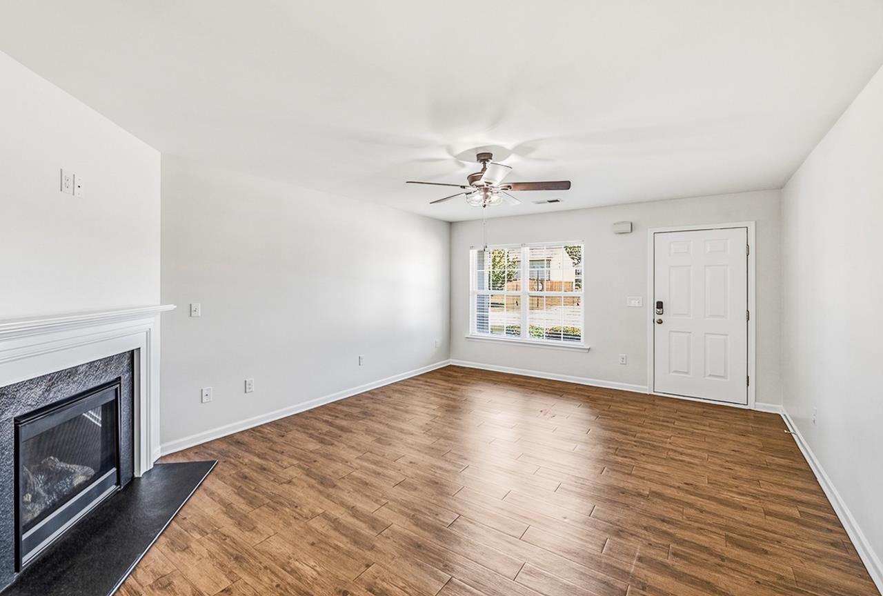 800 Brighton Ridge Court Wellford, SC 29385 - Photo 10 of 31