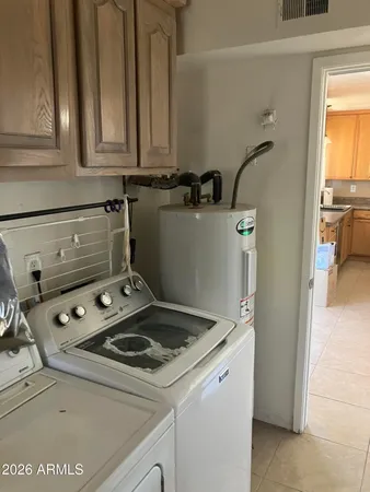 $2,575 | 17801 North 8th Drive, Phoenix, AZ 85023