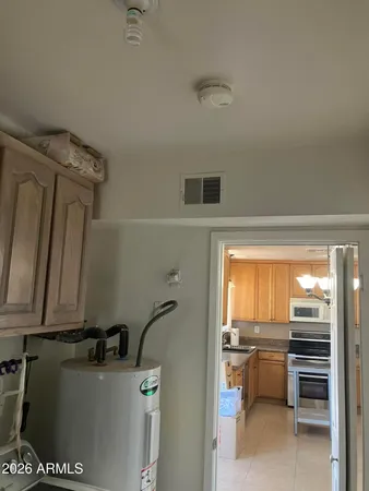 $2,575 | 17801 North 8th Drive, Phoenix, AZ 85023