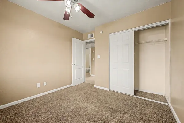 $2,575 | 17801 North 8th Drive, Phoenix, AZ 85023