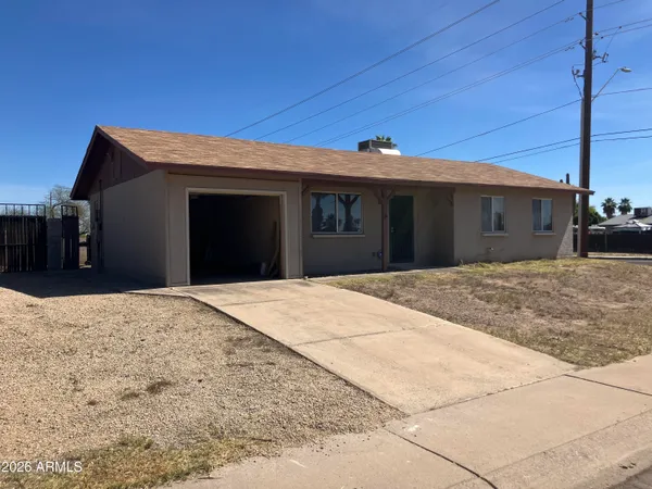 $2,575 | 17801 North 8th Drive, Phoenix, AZ 85023