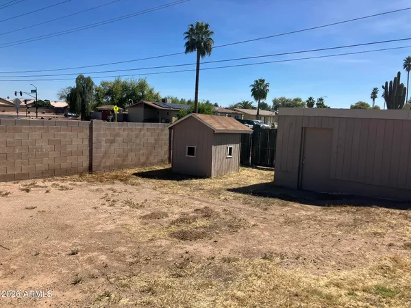$2,575 | 17801 North 8th Drive, Phoenix, AZ 85023