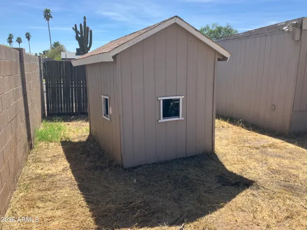 $2,575 | 17801 North 8th Drive, Phoenix, AZ 85023