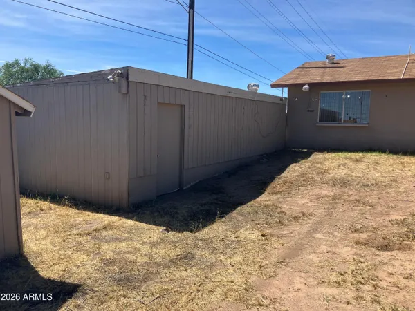 $2,575 | 17801 North 8th Drive, Phoenix, AZ 85023