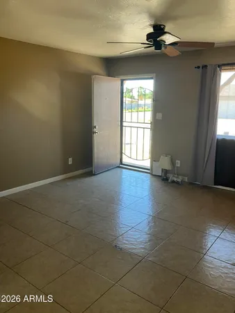 $2,575 | 17801 North 8th Drive, Phoenix, AZ 85023