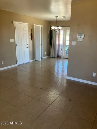 $2,575 | 17801 North 8th Drive, Phoenix, AZ 85023
