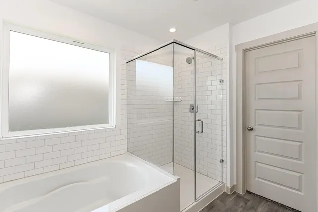 $2,600 | 14826 Cold Water Drive, Baytown, TX 77523