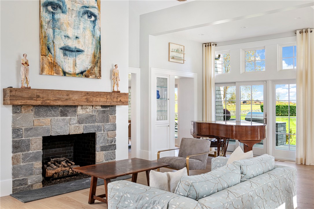 424 3rd Beach Road Middletown, RI 02842 - Photo 21 of 50